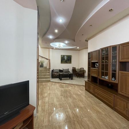 Apartment #1 In The City Center Jerevan Buitenkant foto